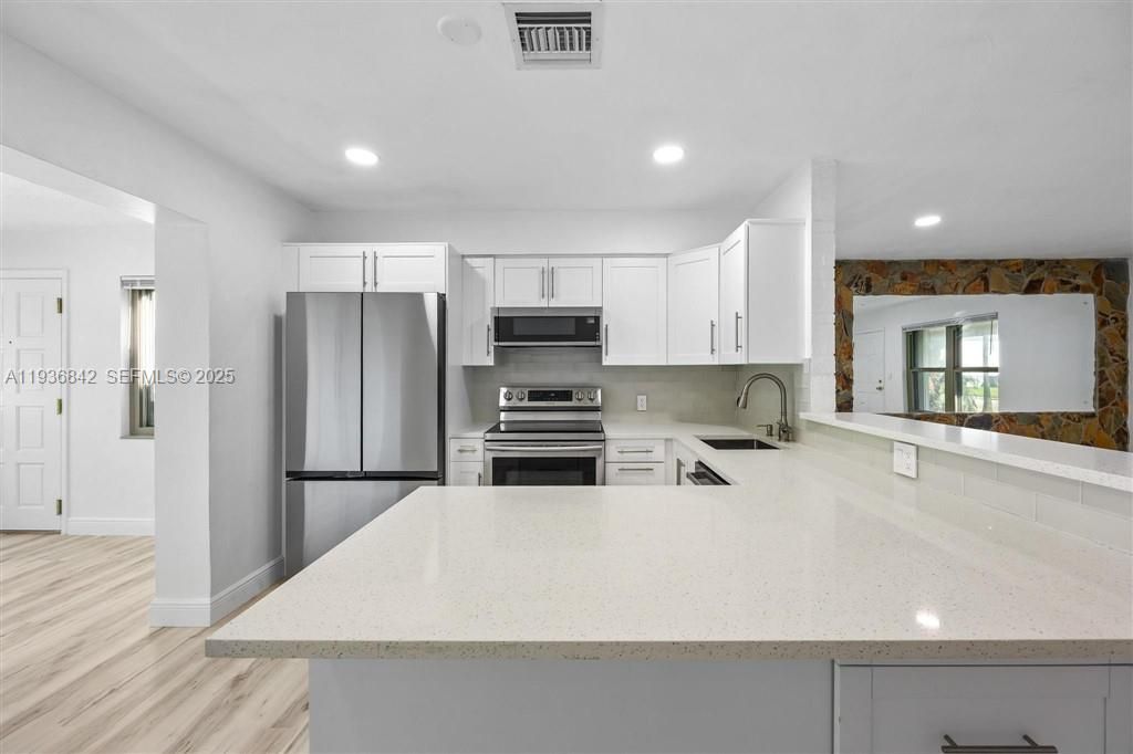 Photo of 4510 SW 25th Ter, Dania Beach, FL 33312 (MLS # A11936842)