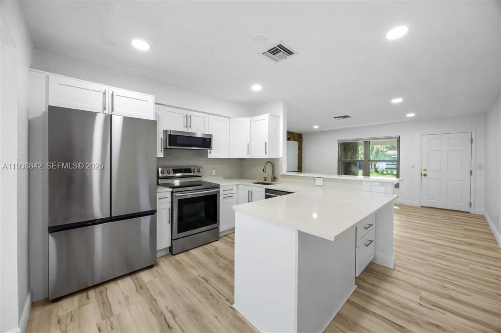 Photo of 4510 SW 25th Ter, Dania Beach, FL 33312 (MLS # A11936842)