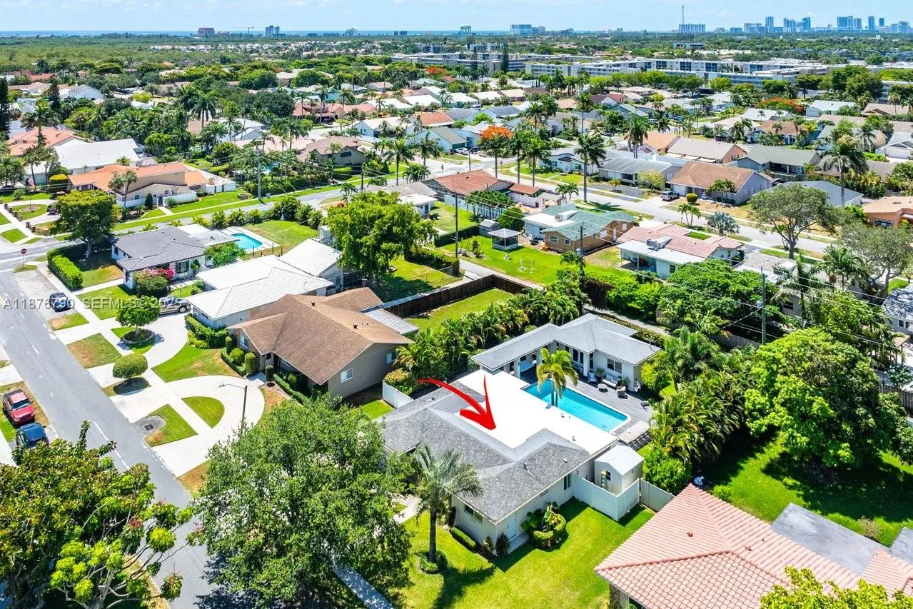 Dania Beach, Florida 33004, United States, 5 Bedrooms Bedrooms, ,3 BathroomsBathrooms,Residential,Active,207920