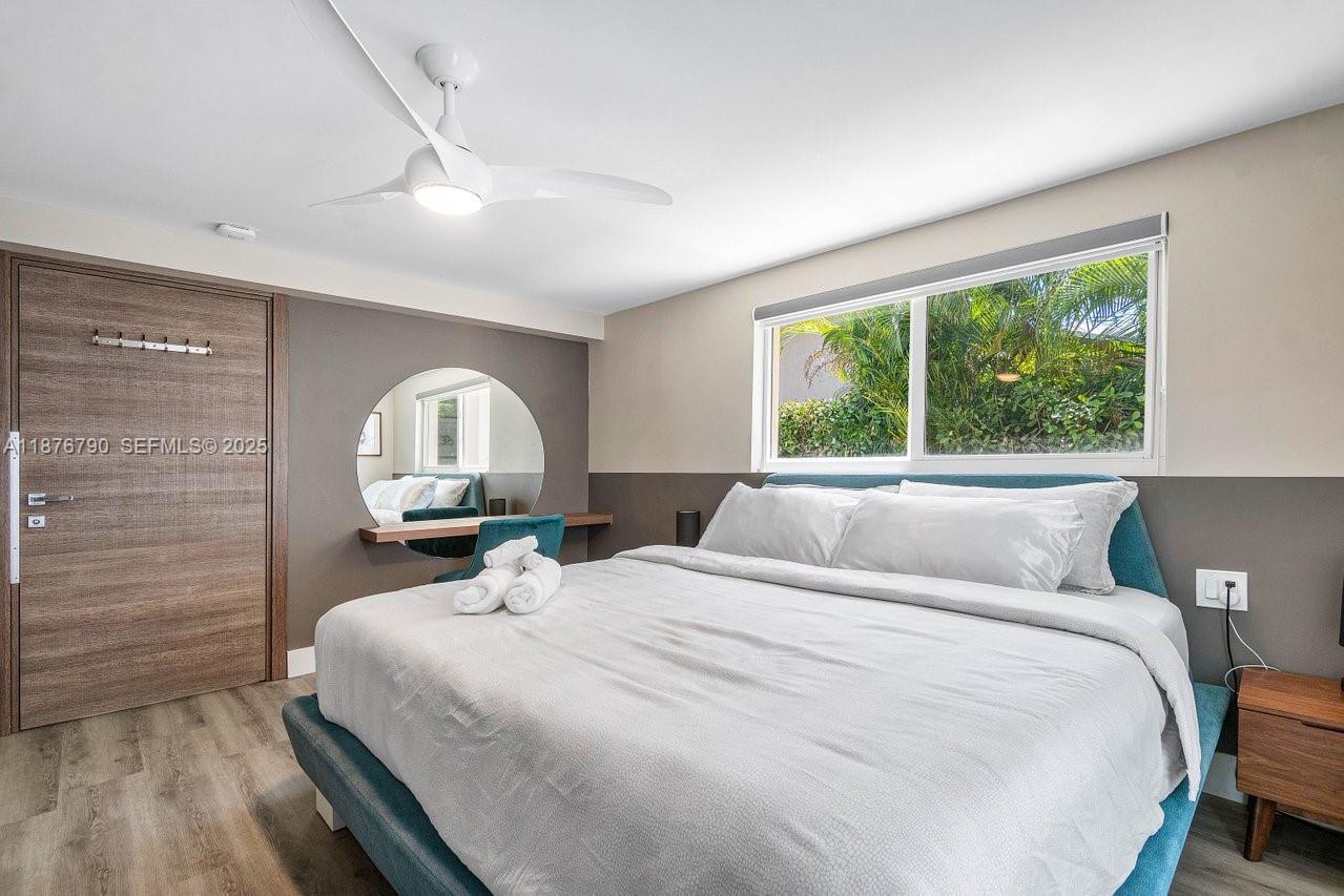 SOUTH DANIA HEIGHTS AMEN - Residential