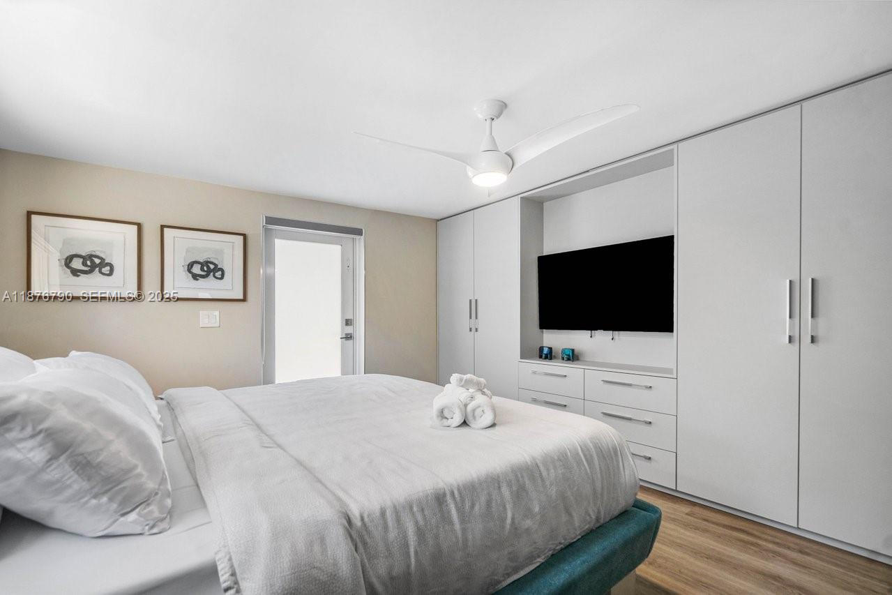 SOUTH DANIA HEIGHTS AMEN - Residential