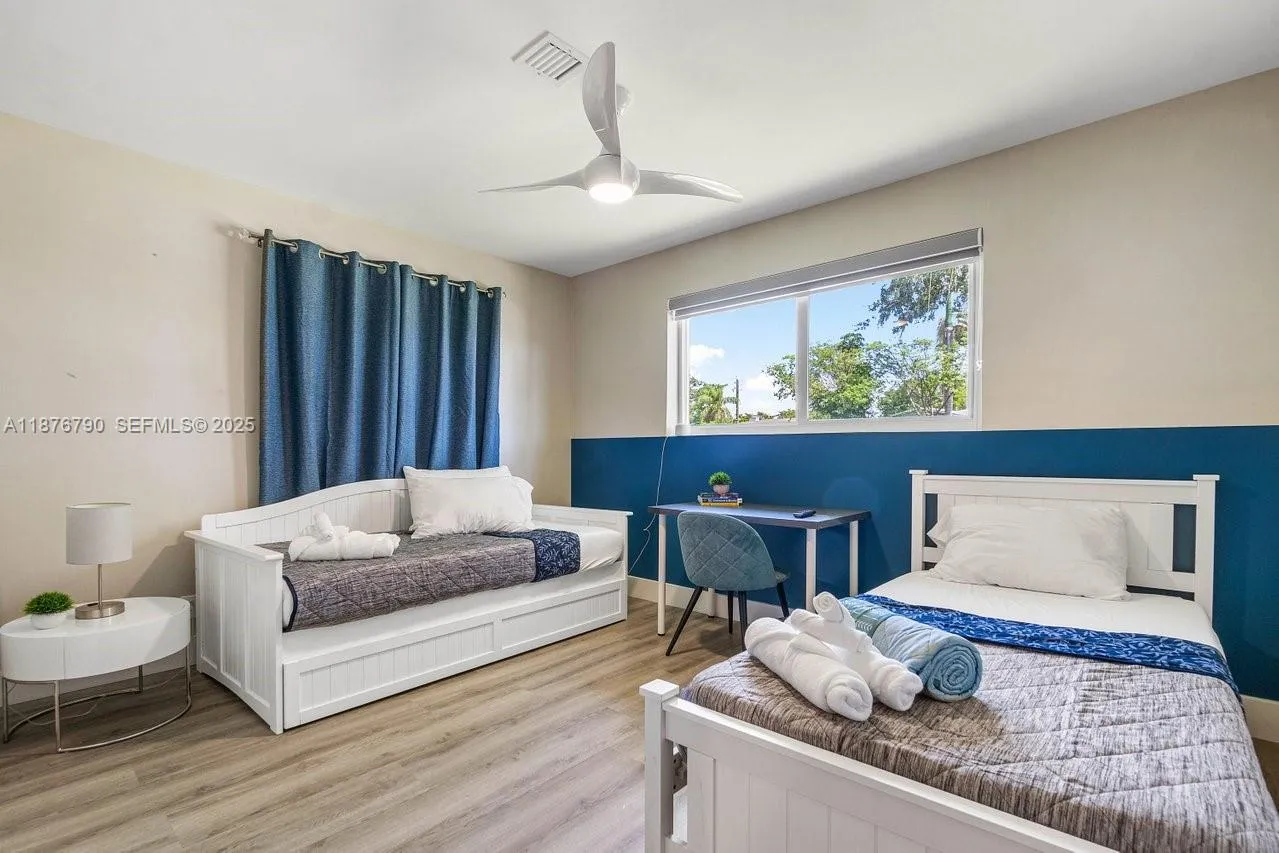 Dania Beach, Florida 33004, United States, 5 Bedrooms Bedrooms, ,3 BathroomsBathrooms,Residential,Active,207920