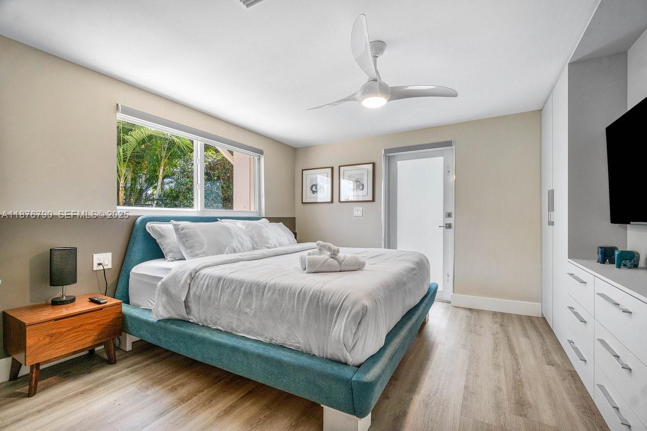 SOUTH DANIA HEIGHTS AMEN - Residential