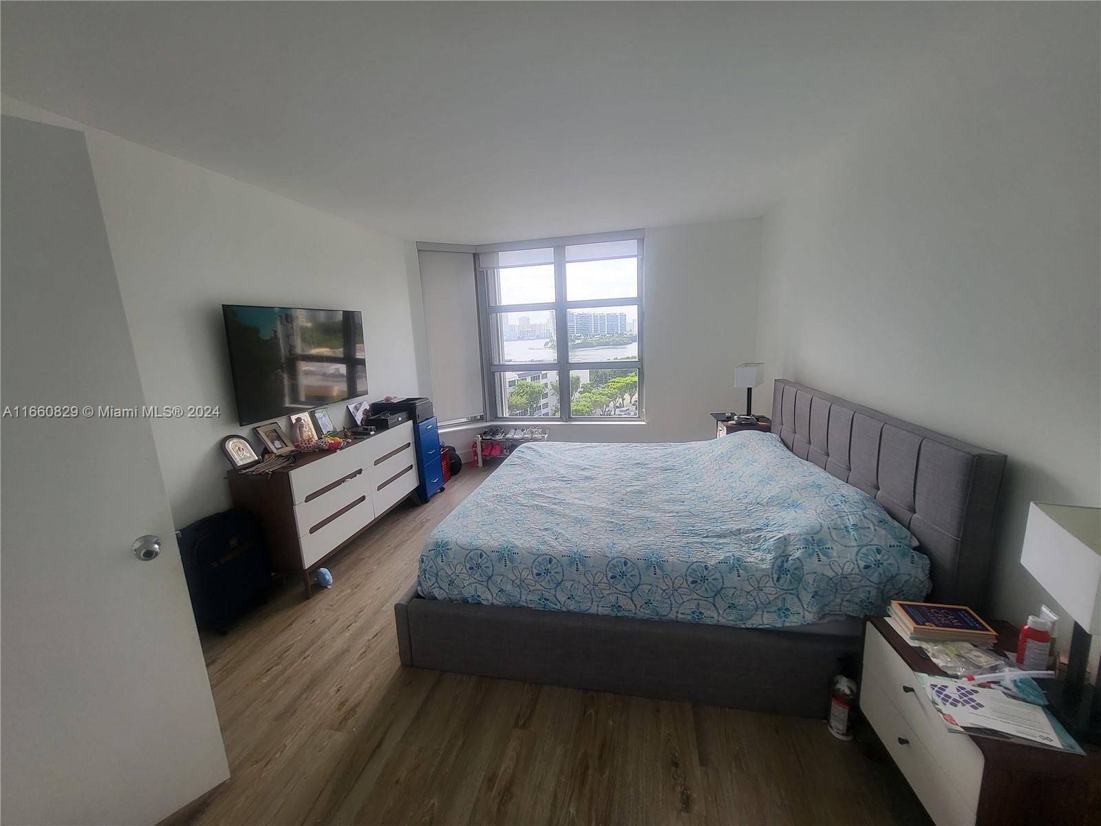 MYSTIC POINTE TOWER 600 C - Residential