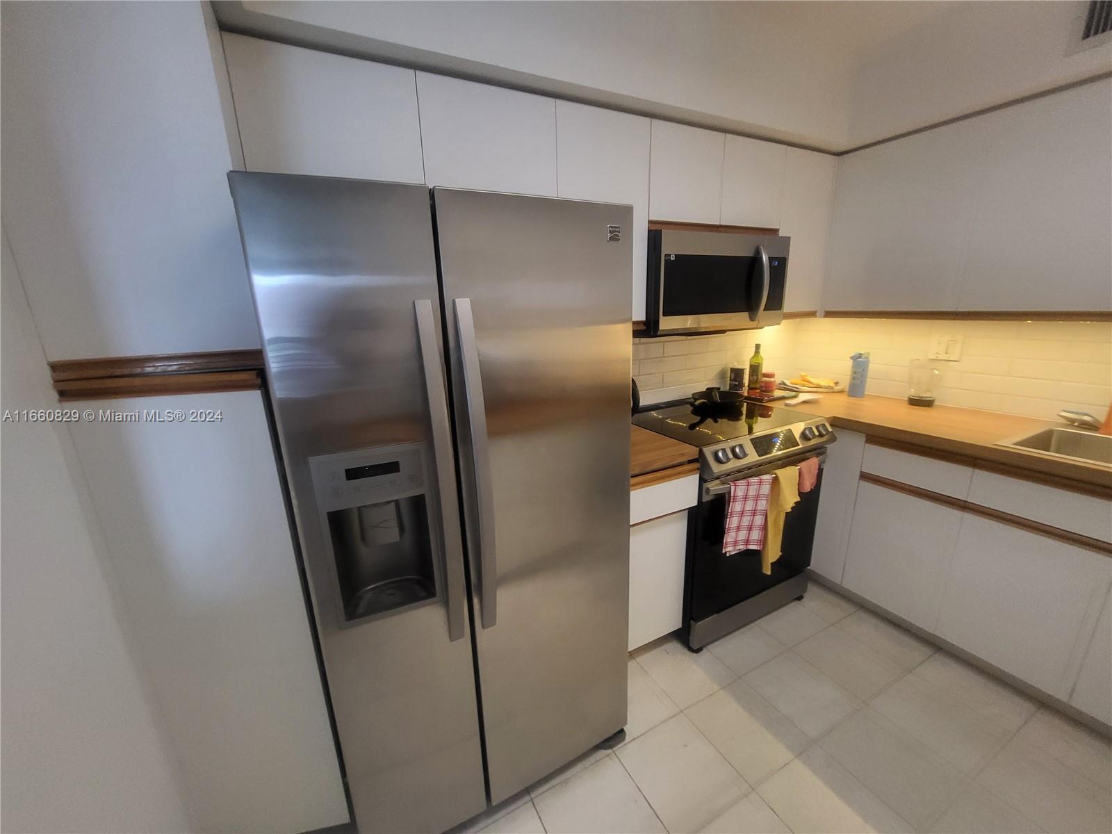 MYSTIC POINTE TOWER 600 C - Residential