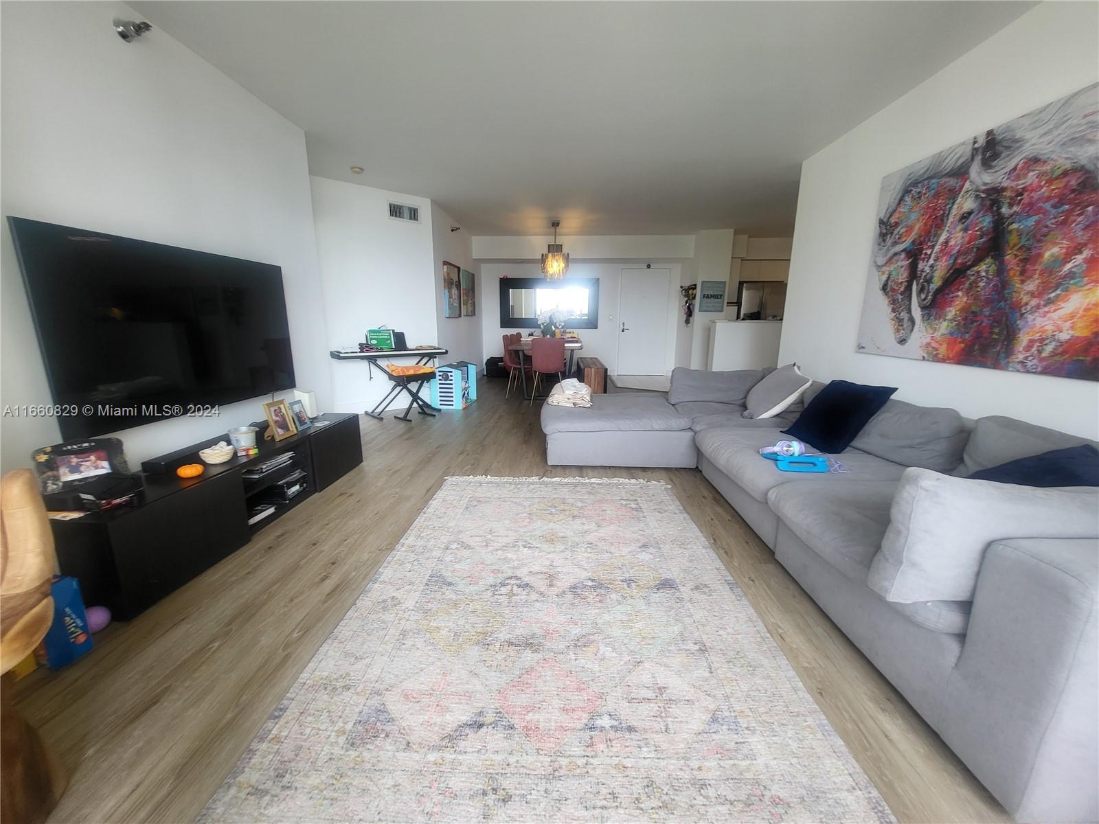 MYSTIC POINTE TOWER 600 C - Residential