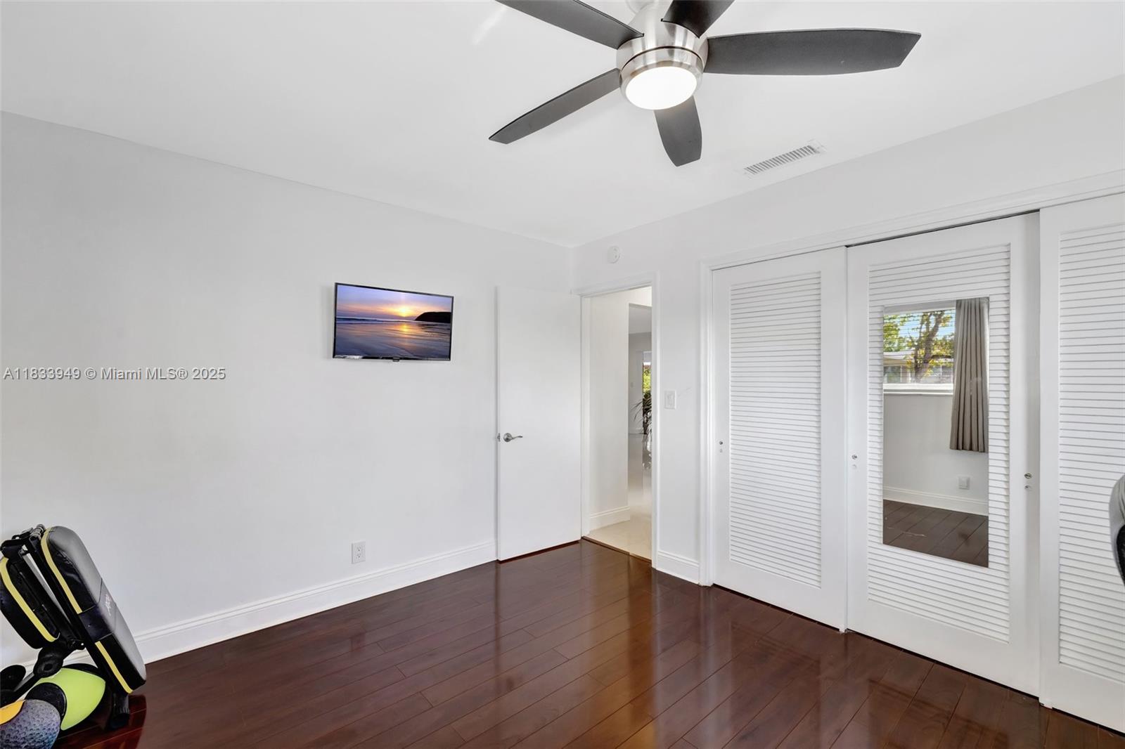 IMPERIAL POINT 3RD SEC - Residential