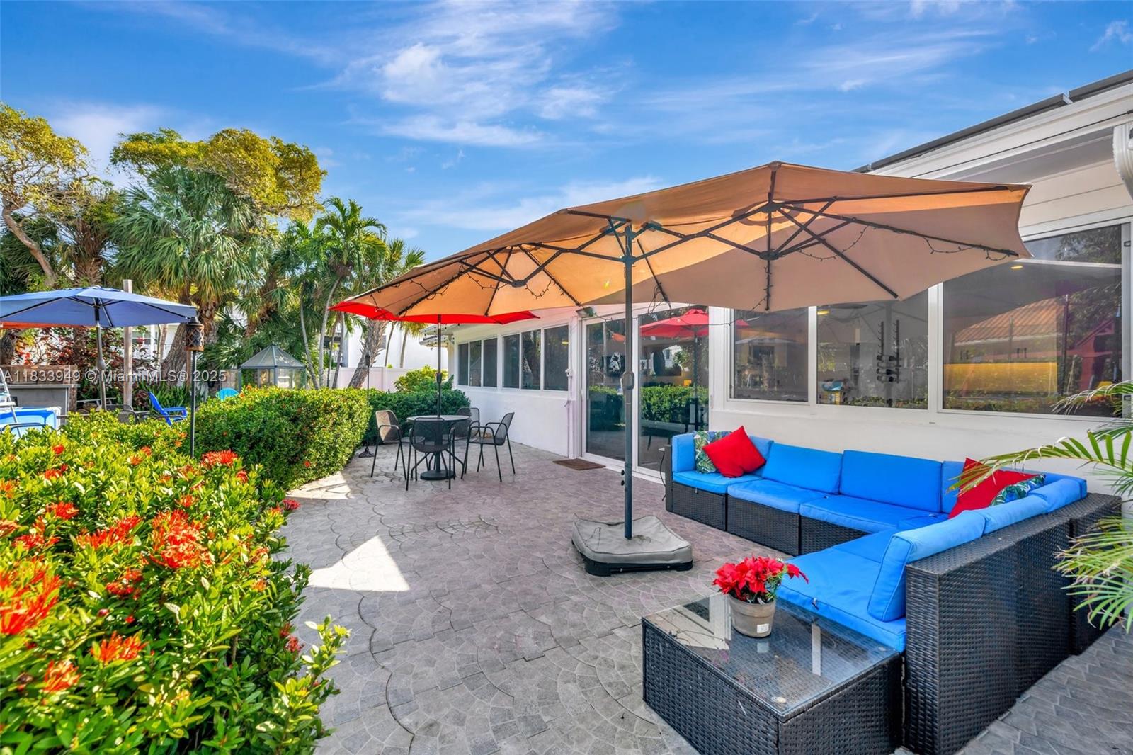 IMPERIAL POINT 3RD SEC - Residential