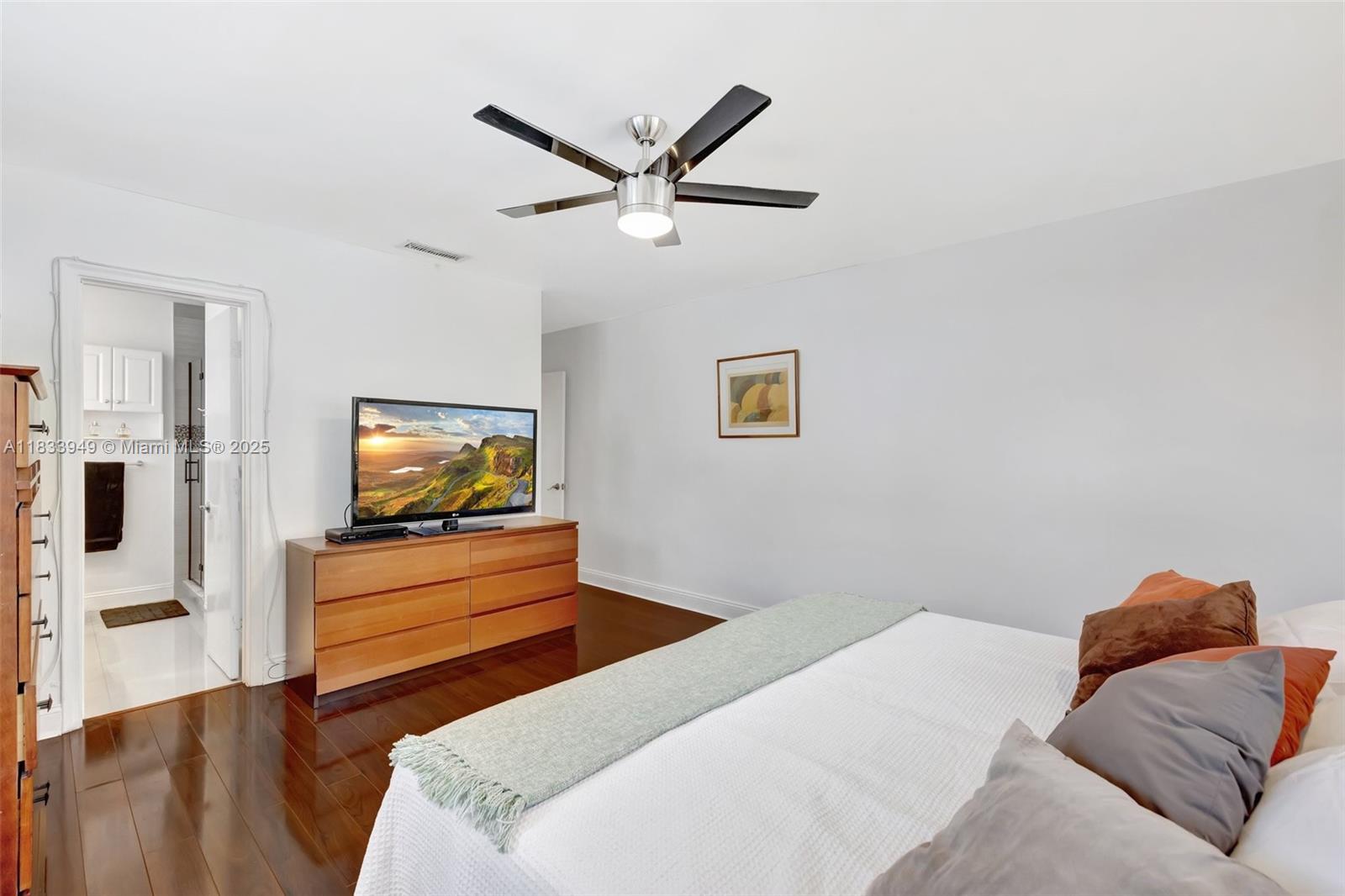 IMPERIAL POINT 3RD SEC - Residential