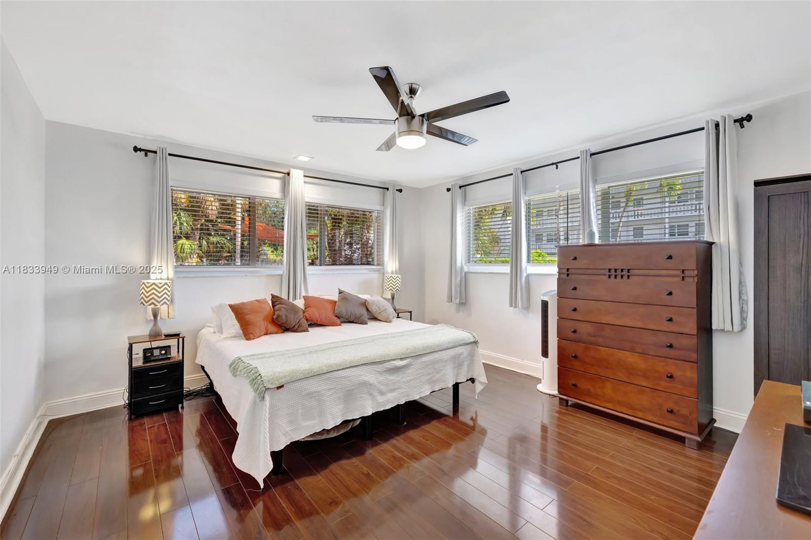 IMPERIAL POINT 3RD SEC - Residential