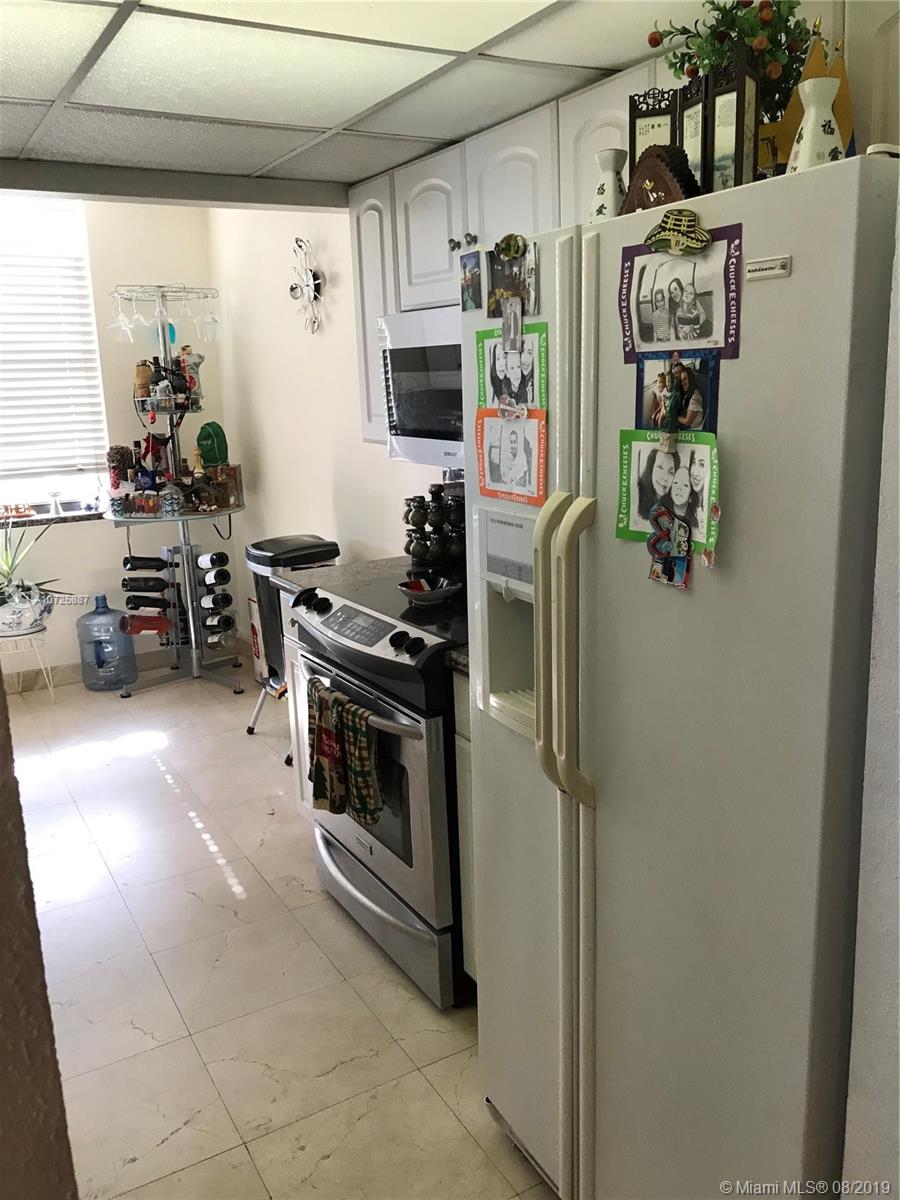 GREENWICH PH I CONDO - Residential