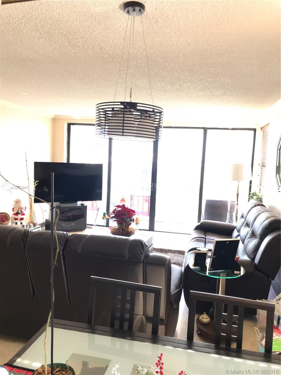 GREENWICH PH I CONDO - Residential