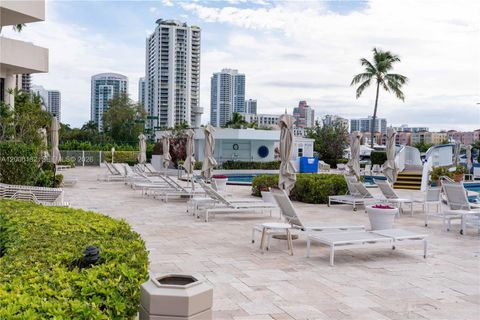 Tiny photo for 19707 Turnberry Way #18C, Aventura, FL 33180 (MLS # A12006182)