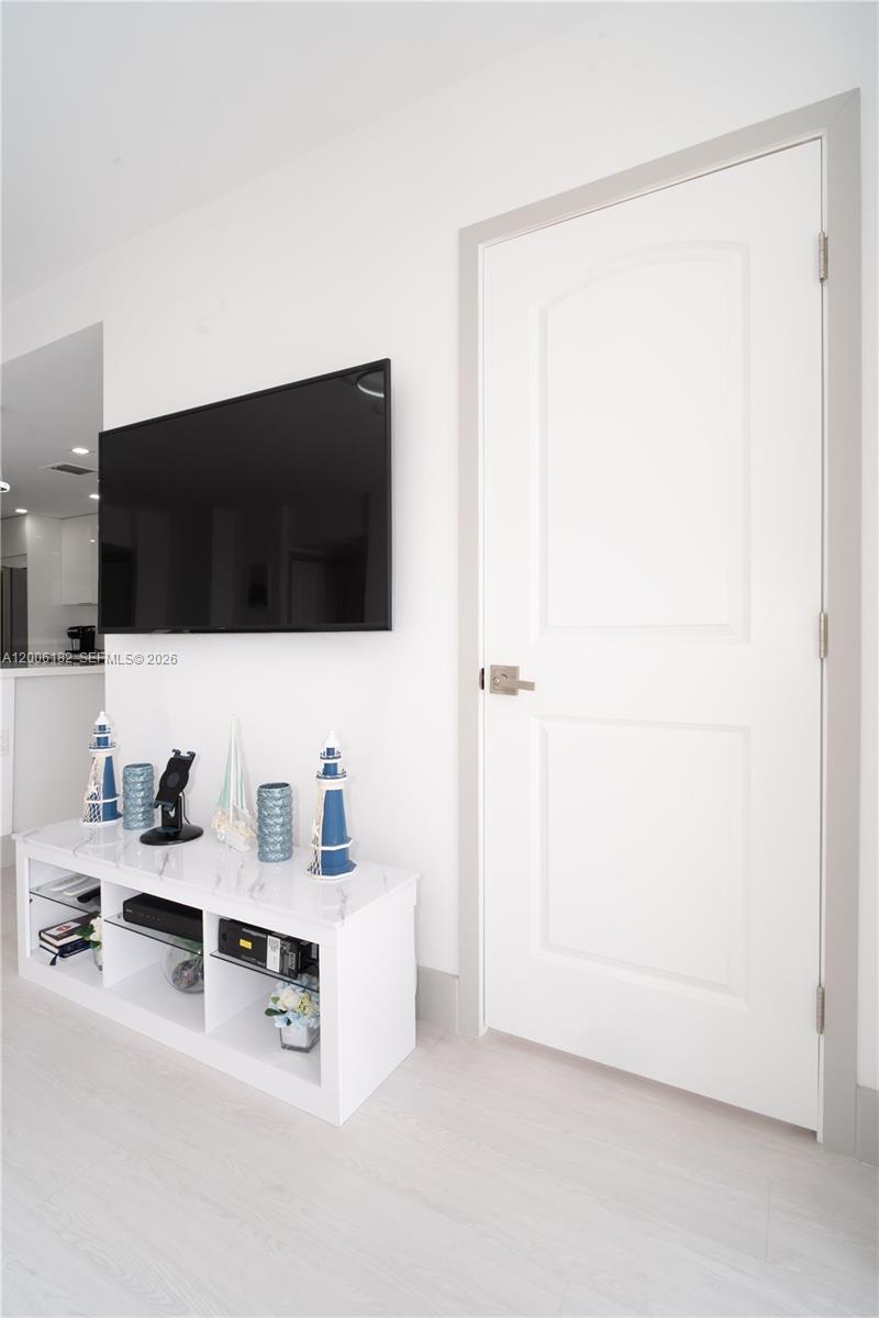 TURNBERRY ISLE CONDO - Residential