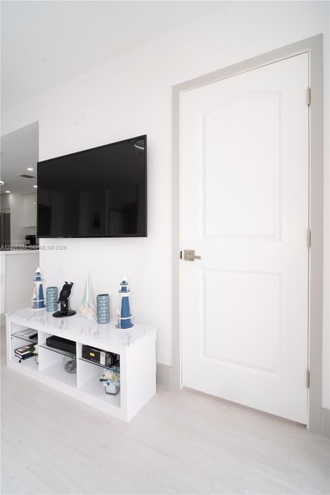 Tiny photo for 19707 Turnberry Way #18C, Aventura, FL 33180 (MLS # A12006182)