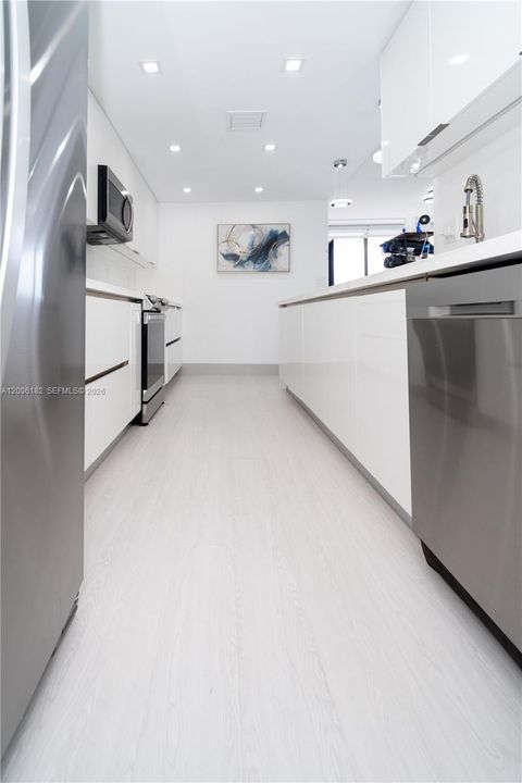 Tiny photo for 19707 Turnberry Way #18C, Aventura, FL 33180 (MLS # A12006182)