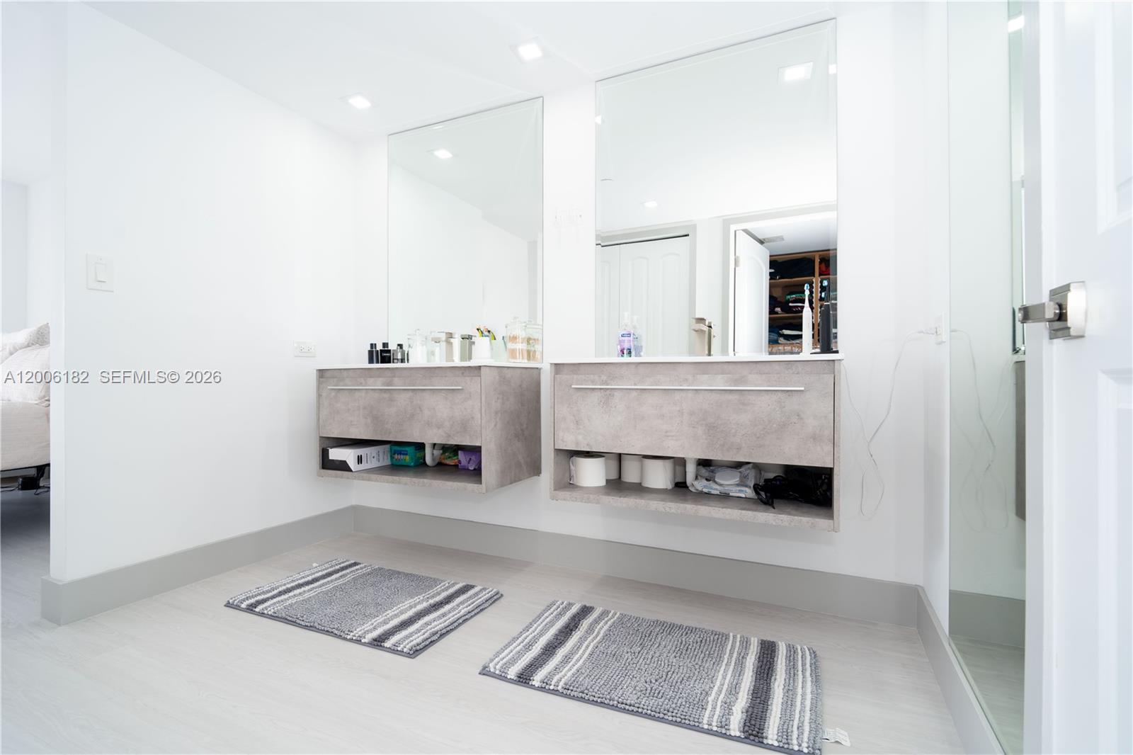 TURNBERRY ISLE CONDO - Residential