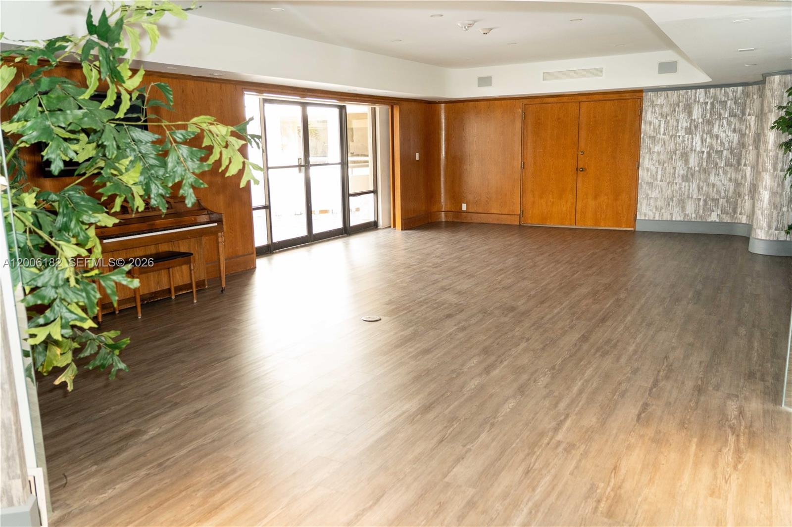 TURNBERRY ISLE CONDO - Residential