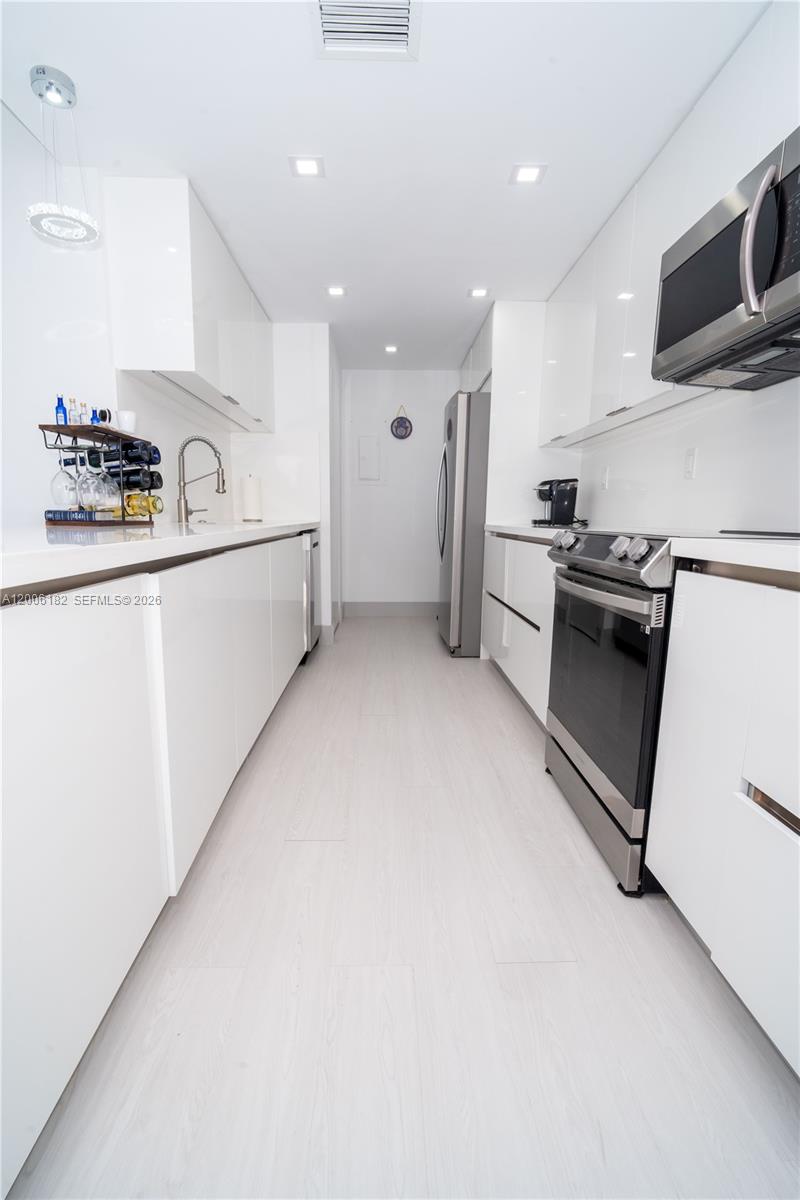 TURNBERRY ISLE CONDO - Residential