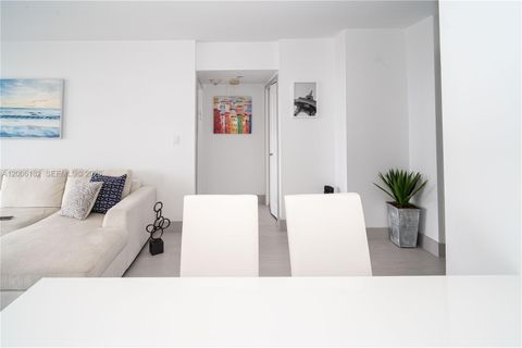 Tiny photo for 19707 Turnberry Way #18C, Aventura, FL 33180 (MLS # A12006182)