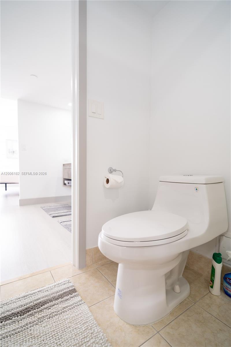 TURNBERRY ISLE CONDO - Residential