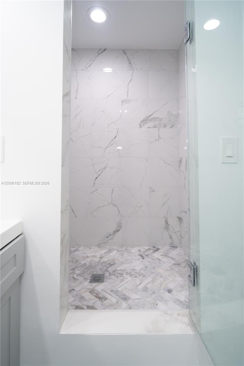 TURNBERRY ISLE CONDO - Residential