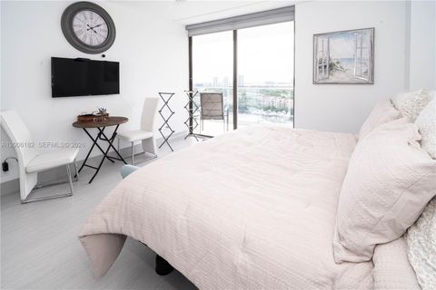 Tiny photo for 19707 Turnberry Way #18C, Aventura, FL 33180 (MLS # A12006182)