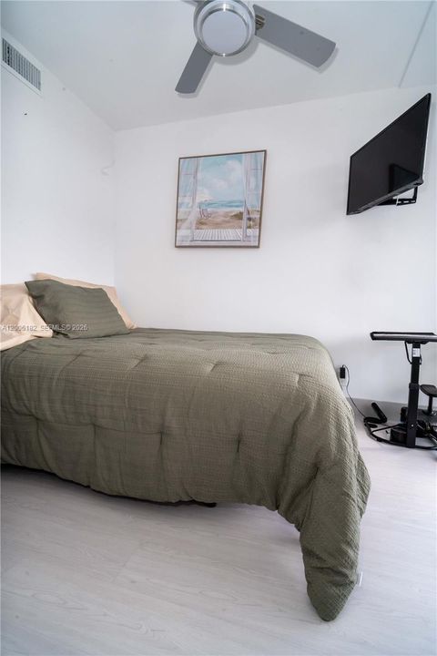 Tiny photo for 19707 Turnberry Way #18C, Aventura, FL 33180 (MLS # A12006182)