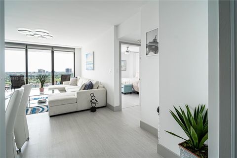 Photo of 19707 Turnberry Way #18C, Aventura, FL 33180 (MLS # A12006182)