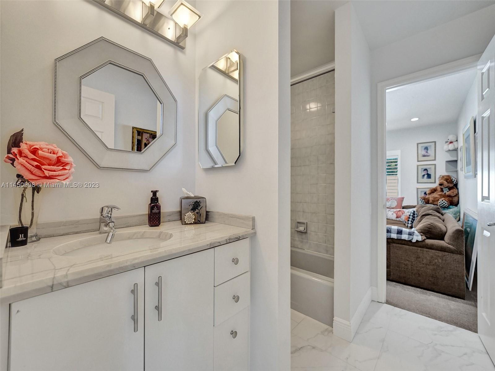 WINDMILL RANCH ESTATES - Residential