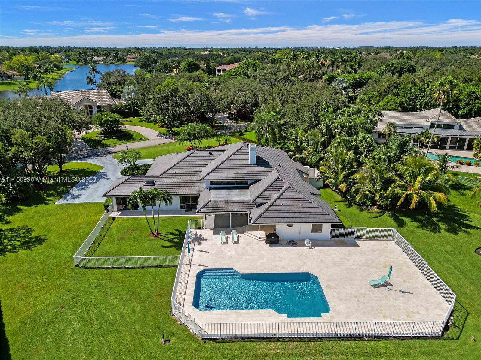 WINDMILL RANCH ESTATES - Residential