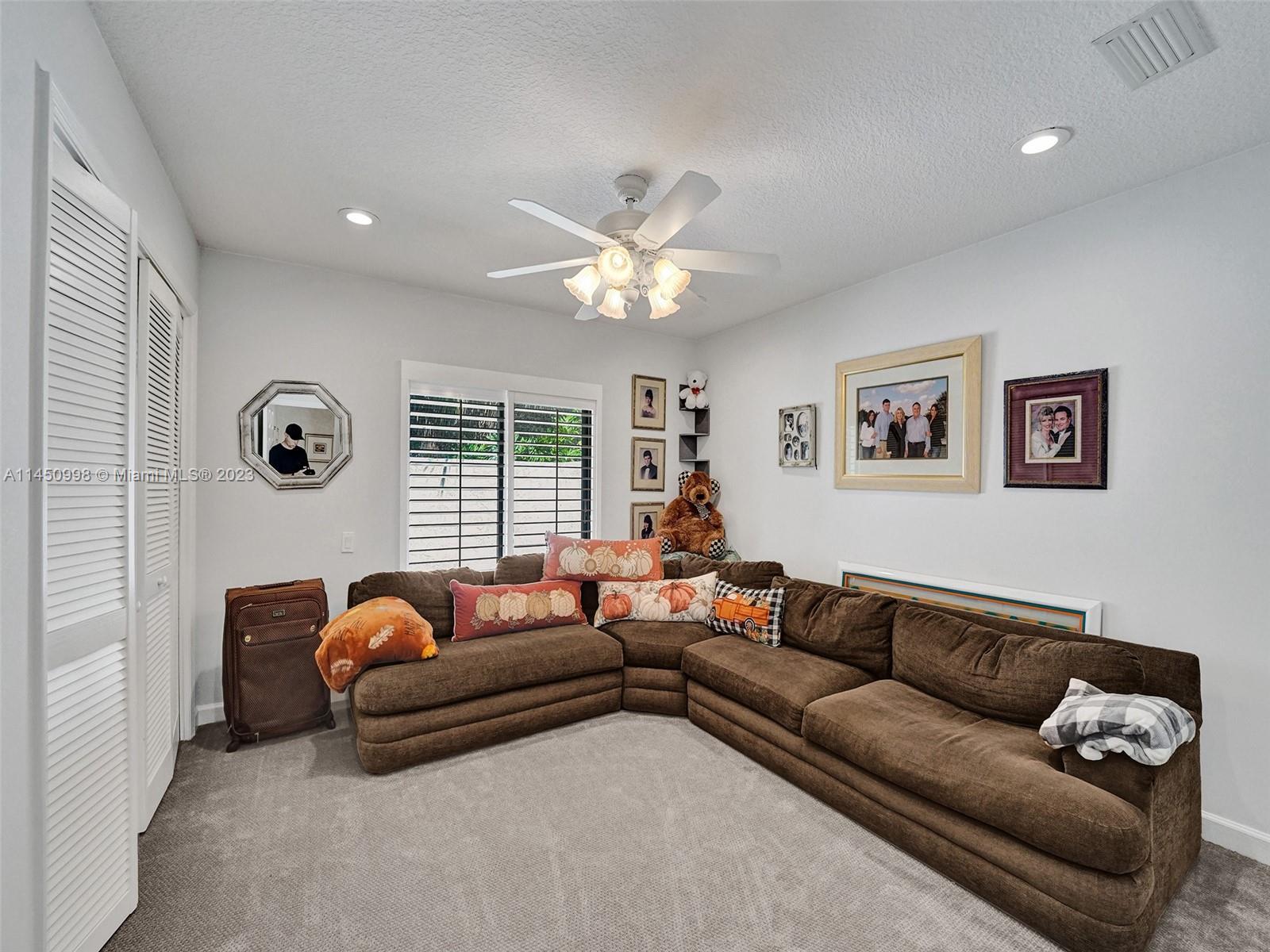 WINDMILL RANCH ESTATES - Residential