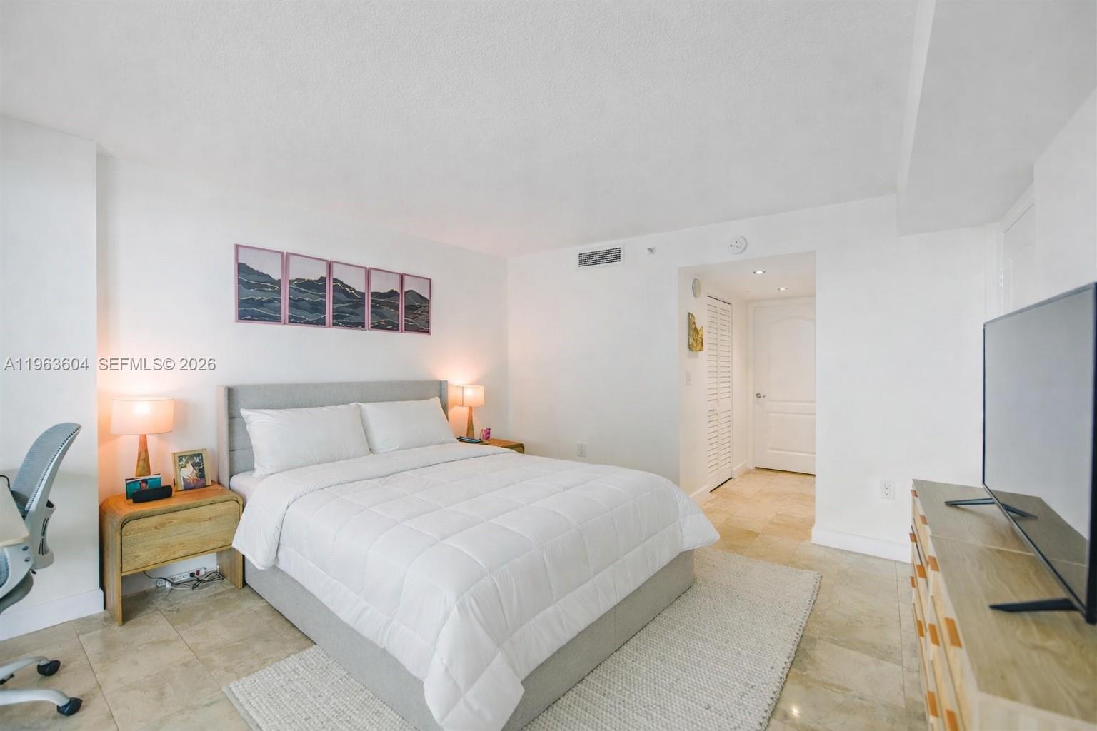 SKYLINE ON BRICKELL CONDO - Residential