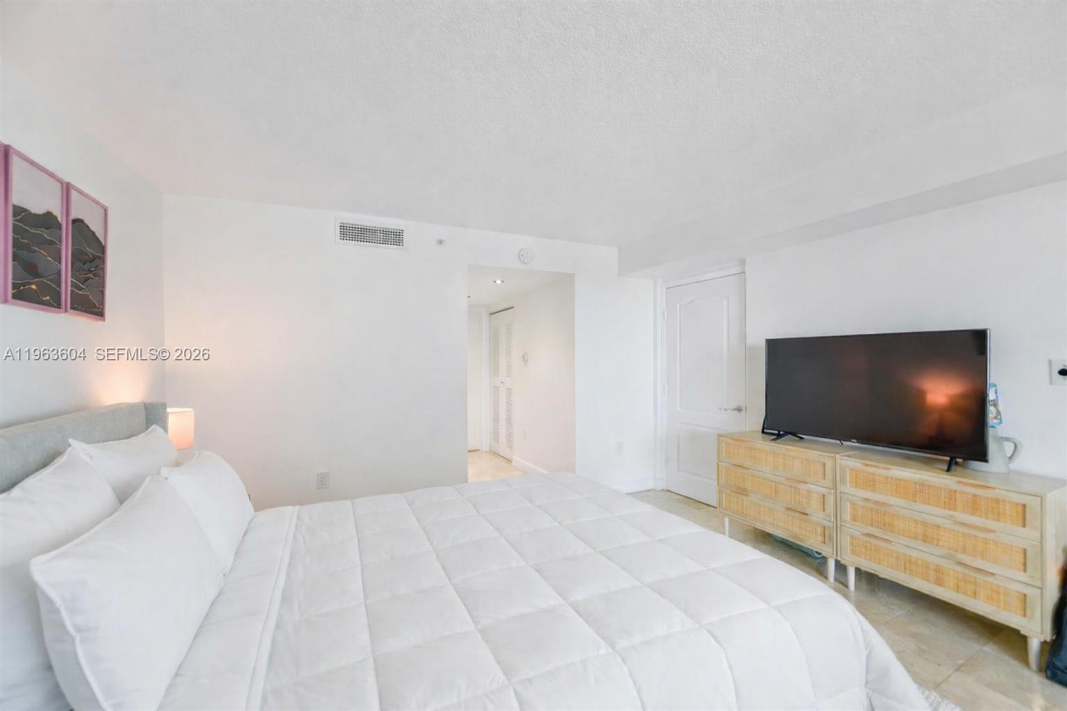 SKYLINE ON BRICKELL CONDO - Residential