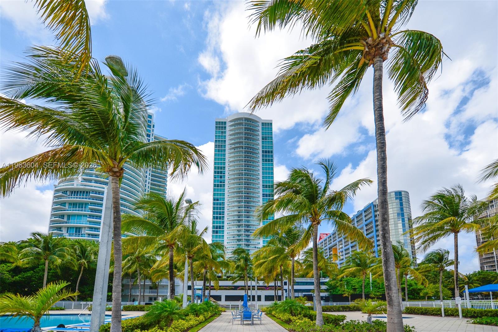 SKYLINE ON BRICKELL CONDO - Residential