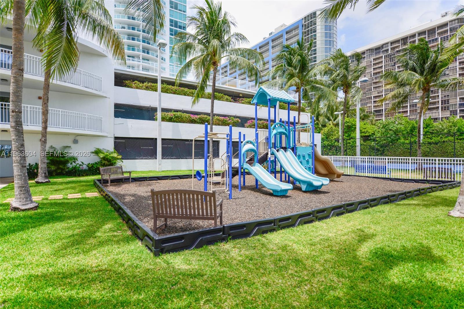 SKYLINE ON BRICKELL CONDO - Residential