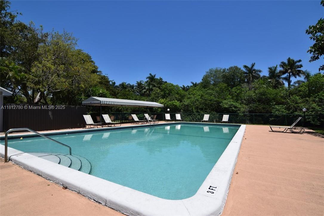 ROYAL PARK CONDO - Residential