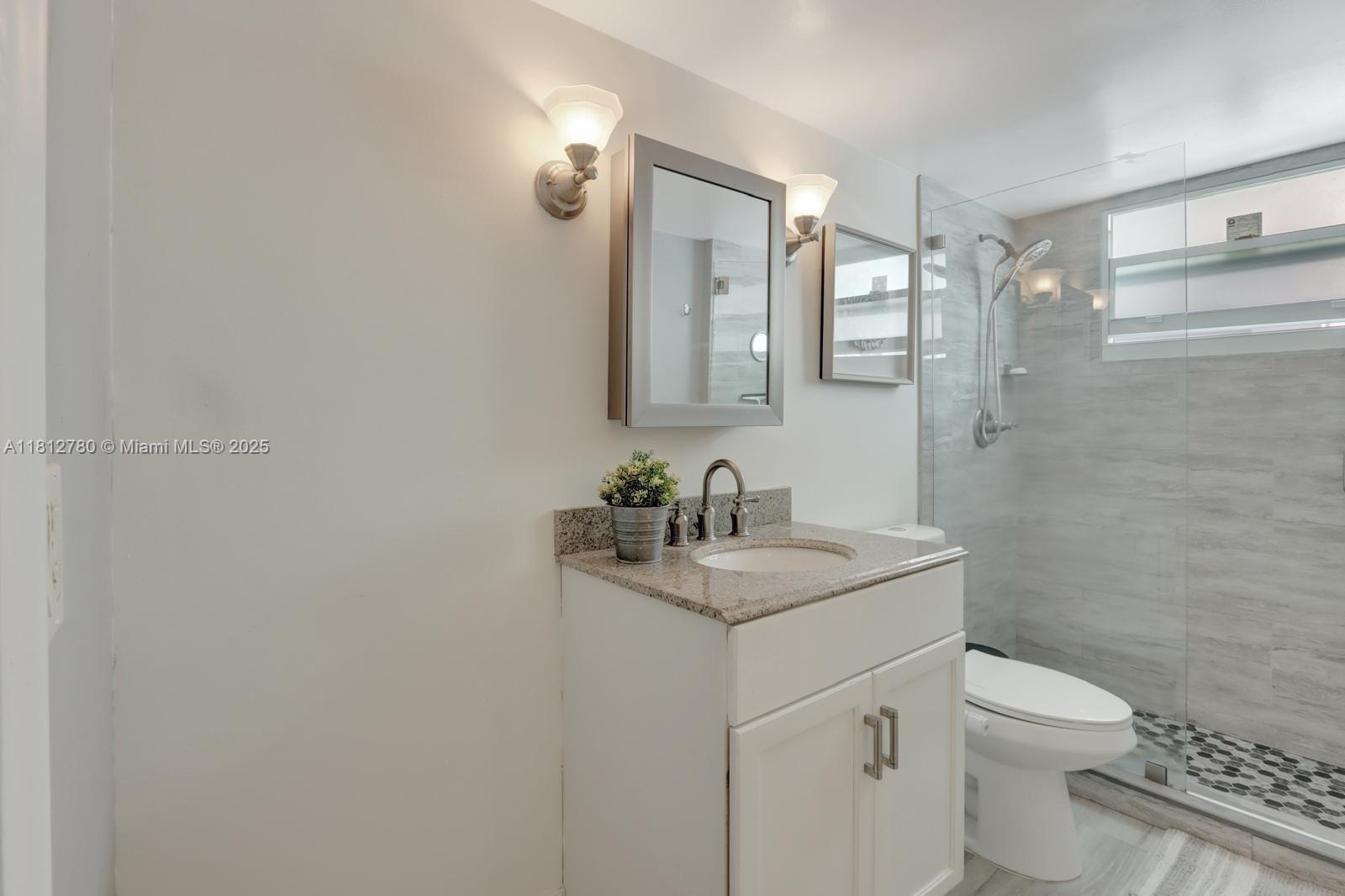 ROYAL PARK CONDO - Residential