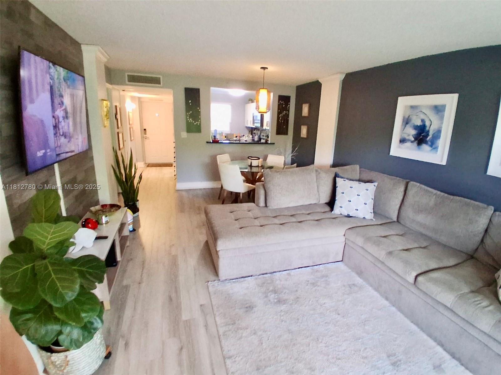 Property for Sale at 103 Royal Park Dr 3D, Oakland Park, Miami-Dade County, Florida - Bedrooms: 1 
Bathrooms: 1  - $174,000