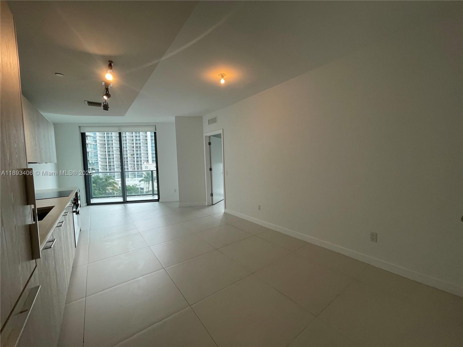 PARAISO BAYVIEWS CONDO - Residential Lease