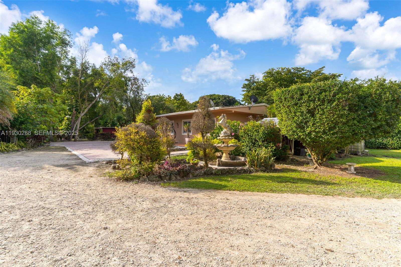 View photos, virtual tours, details... 16020 SW 208th Ave