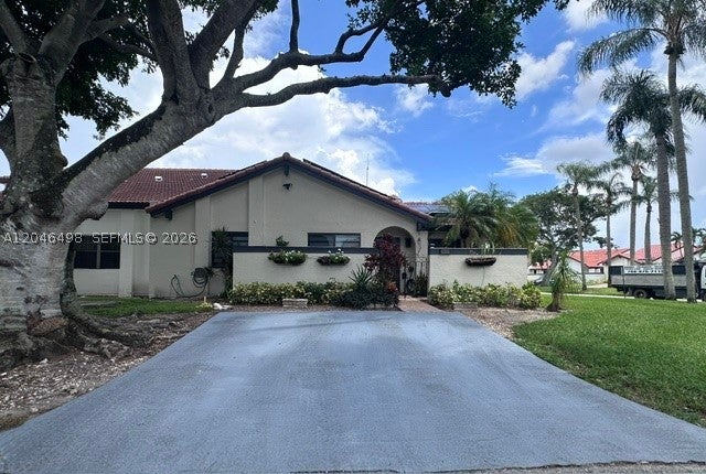 6633 NW 178th Ter