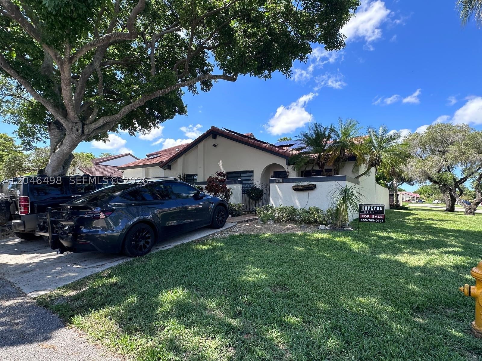 6633 NW 178th Ter, Hialeah FL 33015