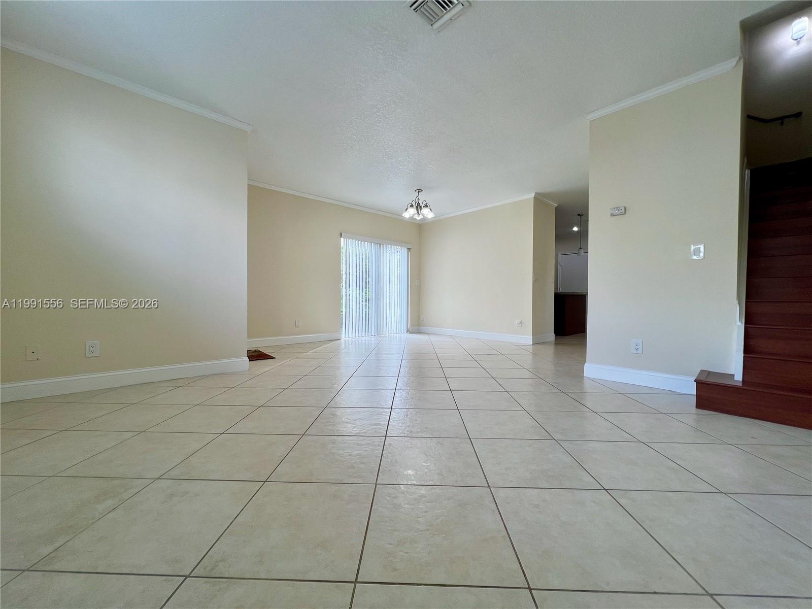 KENSINGTON MANOR - Residential Lease