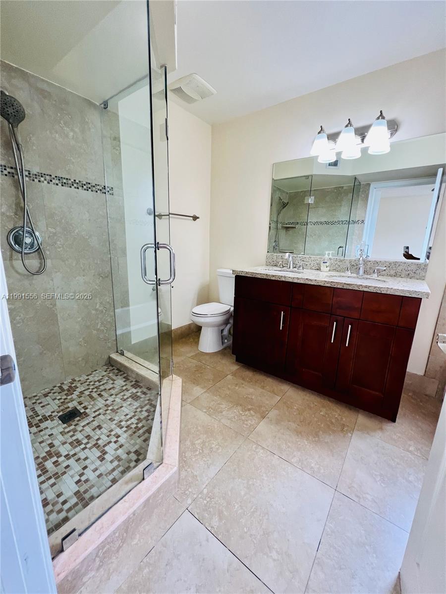 KENSINGTON MANOR - Residential Lease