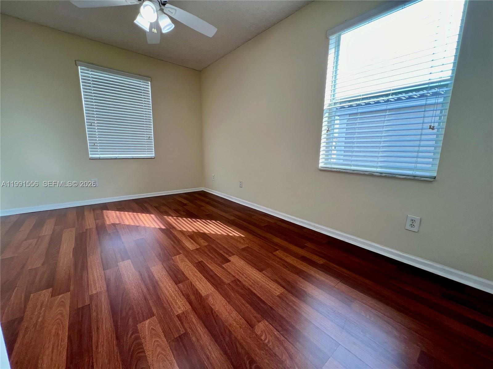 KENSINGTON MANOR - Residential Lease