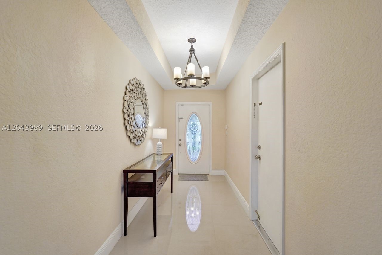 14003 N Cypress Cove Cir