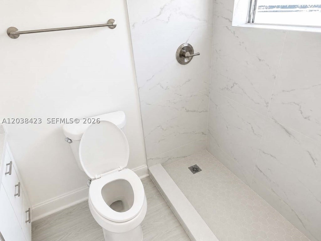 Photo of 749 SE 15th St #6, Fort Lauderdale, FL 33316 (MLS # A12038423)