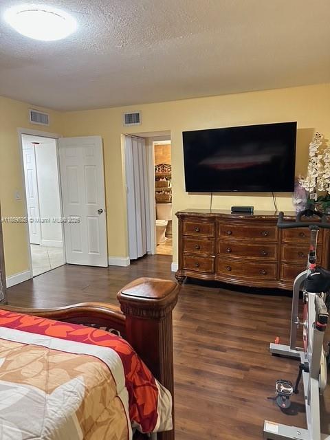 VENETIAN GARDENS AT COUNT - Residential