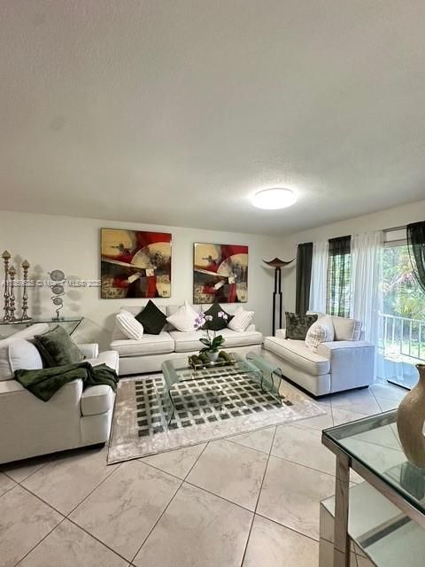 17901 NW 68th Ave R101 Hialeah FL 33015